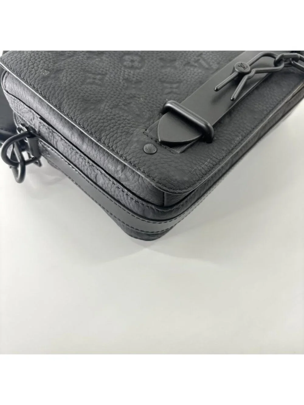 Louis Vuitton Taurillon Monogram Steamer Messengerbag